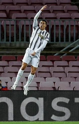 MAÇ SONUCU: Barcelona 0-3 Juventus