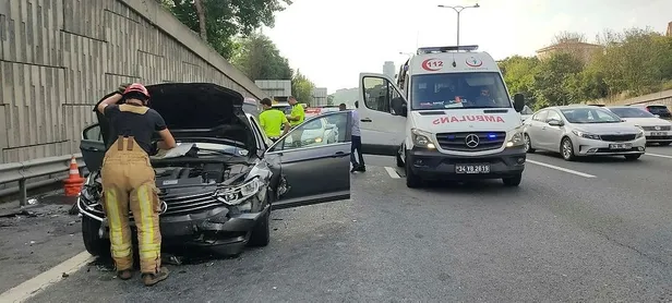 SON DAKİKA: Sarıyer'de TEM Otoyolu'nda polis aracıyla otomobil çarpıştı: Çok sayıda yaralı var-3