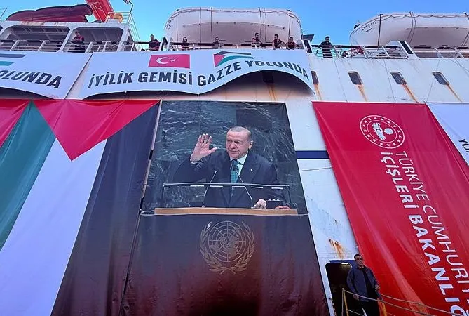 900 ton yardım Gazze için yola çıktı