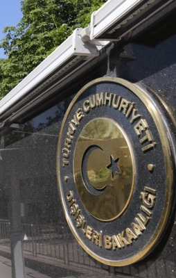 Dışişleri Bakanlığı'ndan Berlin'e sert yanıt