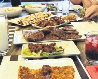 Lahmacun arası çiğ köfte