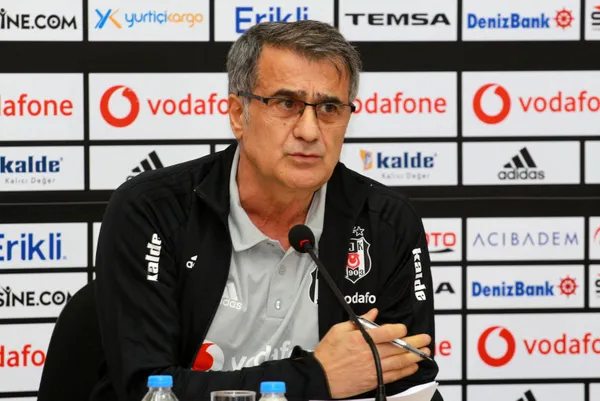 besiktaslilari-heyecanlandiran-gelisme-senol-gunes-trabzondan-istanbula-hareket-etti-1639408880061.jpg SON DAKİKA: Beşiktaş'ın yeni teknik direktörü belli oldu! Öndere Karaveli ile yola devam-4