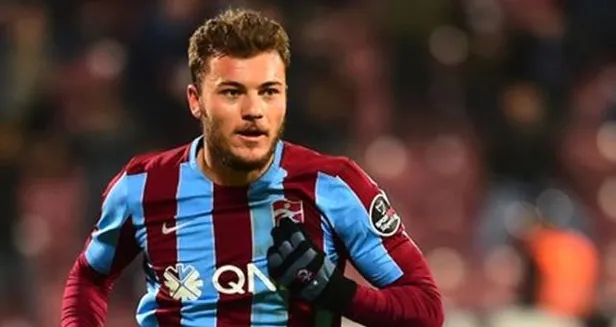trabzonspordan-visca-transferi-sonrasi-bir-bomba-daha-yusuf-erdogan-ile-anlasma-tamam-1642112855763.jpeg Trabzonspor'dan Visca transferi sonrası bir bomba daha! Yusuf Erdoğan ile anlaşma tamam-4