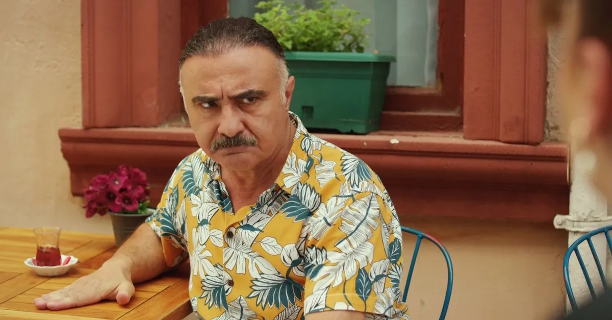 Arif, Hacer'den şüpheleniyor! Gençliğim Eyvah 6. bölüm