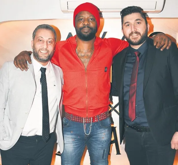 cannes-film-festivali-giden-merve-dizdar-kiyafetiyle-alay-konusu-oldu-unlu-oyuncudan-rest-igrenc-rezil-berbat-1685056614622.jpeg Cannes Film Festivali giden Merve Dizdar kıyafetiyle alay konusu oldu! Ünlü oyuncudan rest: İğrenç, rezil, berbat...-5