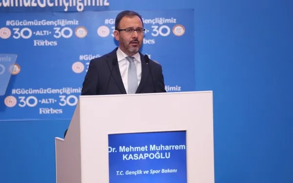 forbes-turkiye-30-alti-30-odulunu-alan-isimler-belli-oldu-1576066665513.jpg Forbes Türkiye '30 altı 30' ödülünü alan isimler belli oldu-2