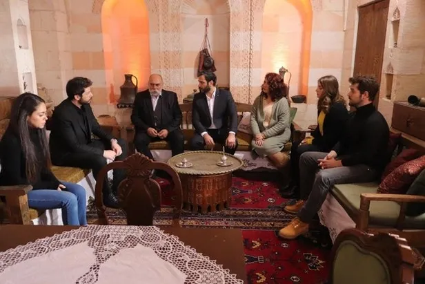 hercai-29-yeni-bolum-fragmani-yayinlandi-mi-yasanan-olaylar-aslanbey-ailesinde-kriz-cikariyor-1579291410198.jpg Hercai 29. yeni bölüm fragmanı yayınlandı mı? Yaşanan olaylar Aslanbey ailesinde kriz çıkarıyor-3