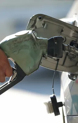 Benzinde ÖTV müjdesi! Depolar kaç liraya dolacak?