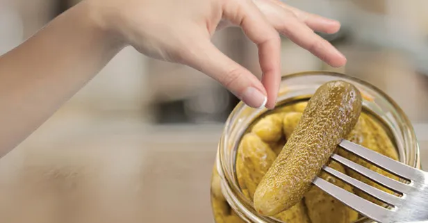 Kavanozun içine sadece bir tutam atın! Turşunuz bir daha hiç erimeyecek