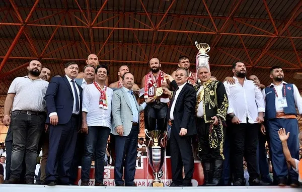 657. Kırkpınar başpehlivanlığı Orhan Okulu kazandı-1