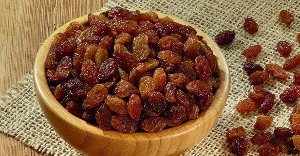 Kuru üzüm dişlere çözüm