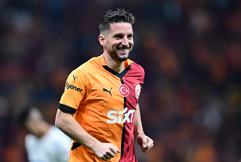 Dries Mertens kapıyı kapattı!
