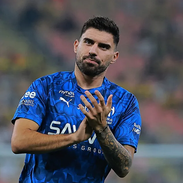 Devler transferde karşı karşıya!