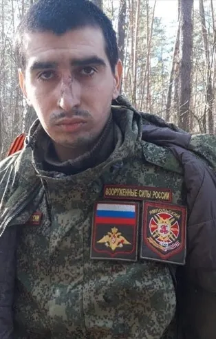 Ukrayna, iki Rus askerini esir aldı