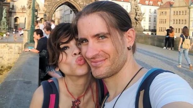 aydilge-kimdir-kac-yasinda-nereli-aydilge-evli-mi-esi-kim-cocugu-var-mi-aydilge-gercek-ismi-ne-1635838420280.jpg Aydilge kimdir, kaç yaşında, nereli? Aydilge evli mi, eşi kim, çocuğu var mı? Aydilge gerçek ismi ne?-5