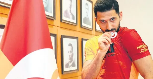 Cimbom’dan Fener taktiği! Galatasaray, Emre Akbaba ile 2 yıllık nikah tazeledi