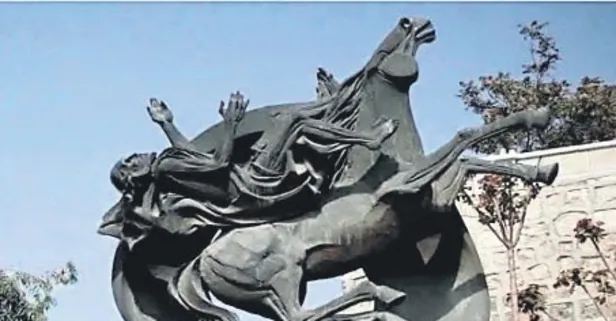 Şam’da Papa II. John Paul tarafından hediye edilen heykel çalındı