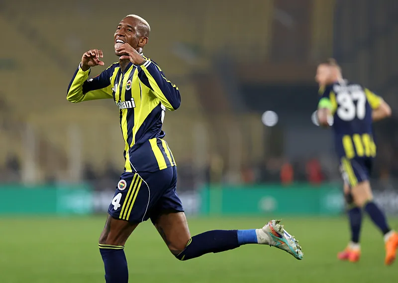 Fenerbahçe'den Galatasaray'a dev çalım! "Cimbom'un şansı yok" - 4