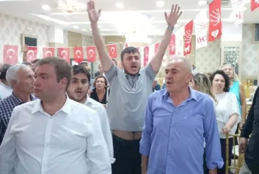 CHP ilçe kongresi fena karıştı