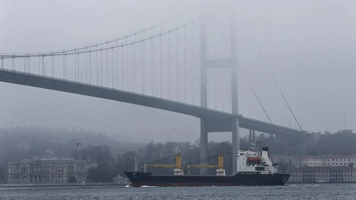 Bakanlık duyurdu: İstanbul Boğazı gemi trafiğine açıldı!