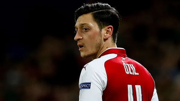 Fenerbahçe ve Galatasaray'dan Mesut Özil savaşı!-1