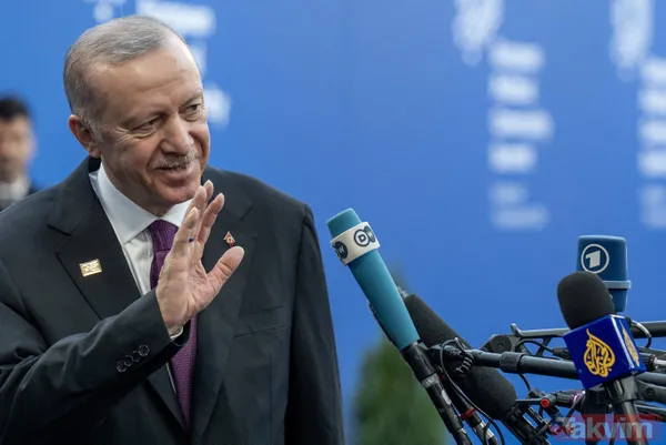 Avrupa Siyasi Topluluğu Zirvesi'nde ilgi odağı Başkan Erdoğan! Peş peşe temaslar: Ursula von der Leyen, Macron, Hristodulidis... - 23