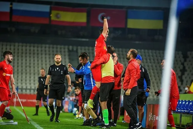 ampute-futbol-milli-takimimiz-avrupa-sampiyonu-oldu-turkiye-6-0-ispanya-mac-sonucu-1632079548500.jpeg Ampute Futbol Milli Takımımız Avrupa Şampiyonu oldu! Türkiye 6-0 İspanya | MAÇ SONUCU-4