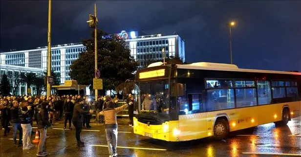 CHP'li İBB 6 milyar TL'lik borcunu ödemedi! İstanbul'da Özel Halk Otobüsleri kontak kapattı! Kaos çıkınca uzlaştılar...