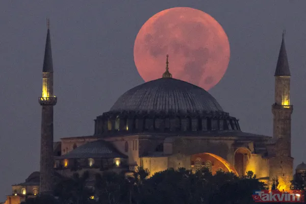 6 Mart 2026 Cuma hutbesi yayında: Zekat suyun ateşi söndürdüğü gibi günahları yok eder - 12
