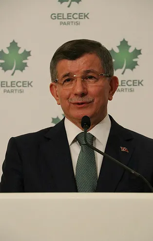 Ahmet Davutoğlu Pelikancı gibi konuşuyor!