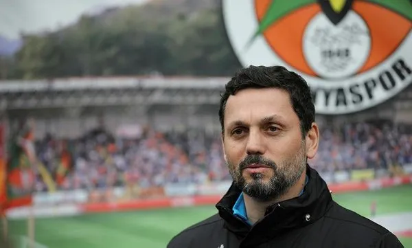 fenerbahcenin-hoca-adaylarindan-erol-bulut-teklifler-aliyorum-1591061722042.jpeg