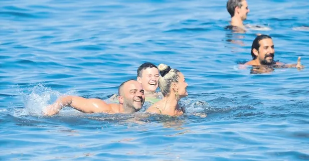 Semih Şentürk eşi Pınar Şentürk ile soluğu Bodrum'da aldı!