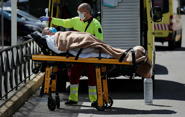 Son dakika: İspanya'da koronavirüsten ölen ilk doktorun kızından kan donduran açıklama!-1