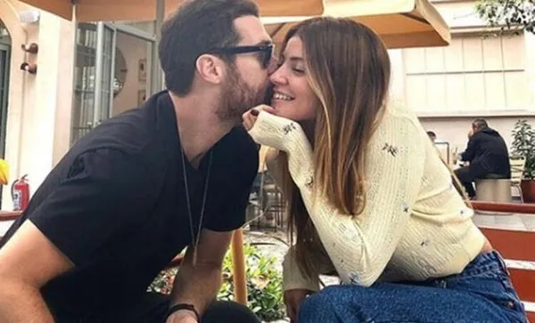 ogulcan-engin-ile-ezgi-eyuboglu-ayrildi-buyuk-ask-bitti-ilk-hamle-ezgiden-geldi-1627483138857.jpg Oğulcan Engin ile Ezgi Eyüboğlu ayrıldı! Büyük aşk bitti ilk hamle Ezgi’den geldi-5