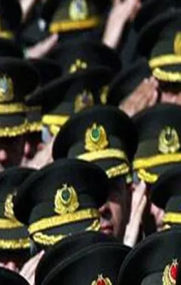 İşte rütbeleri sökülen FETÖ'cü askerlerin listesi