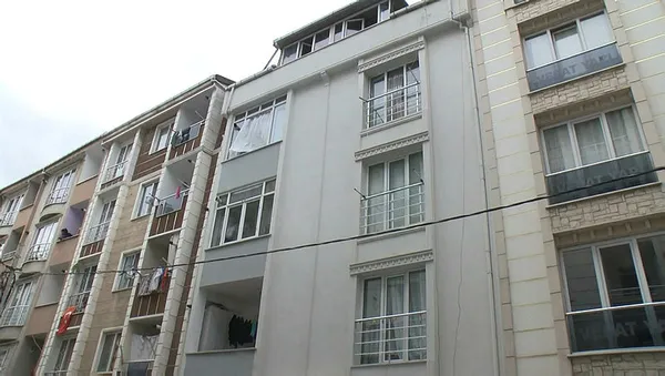 esenyurtta-evden-kacan-14-yasindaki-beyzanur-ile-12-yasindaki-teyzesi-canan-hala-bulunamadi-1630675575145.jpg Esenyurt’ta evden kaçan 14 yaşındaki Beyzanur ile 12 yaşındaki teyzesi Canan halâ bulunamadı-7