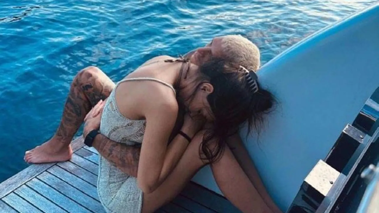 Yine yeniden aşk! Lucas Torreira’dan sevgilisi Devrim Özkan’a doğum günü sürprizi