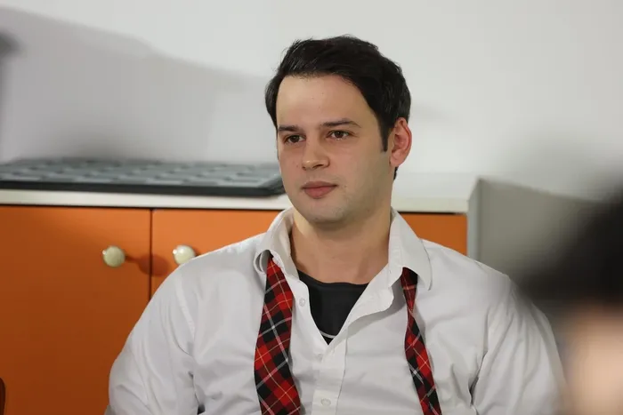 kardeslerim-111-bolum-fragmani-yayinlandi-500-bin-dolari-olup-da-fakir-olan-tek-insanlar-biziz-1703659225147.jpg Kardeşlerim 111. bölüm fragmanı yayınlandı: 500 bin doları olup da fakir olan tek insanlar biziz!-5