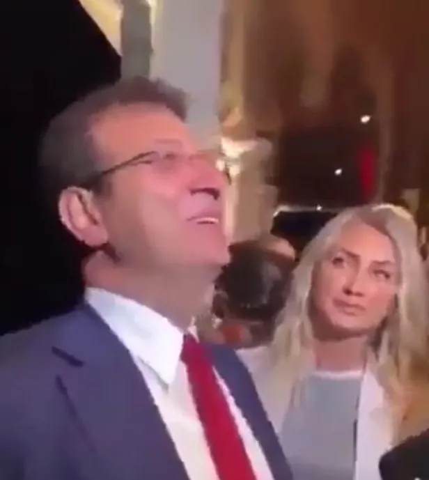 ekrem-imamoglunun-ne-dedigini-anlayan-var-mi-kahkaha-ustune-kahkaha-kelimeler-birbirine-dolandi-1661164752346.jpg