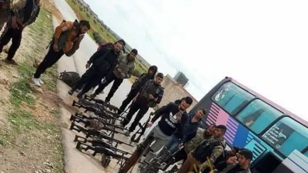 Suriye'de şok görüntü! Otobüslerle Afrin'e gidiyorlar-3