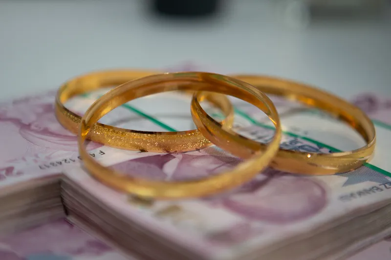 islam-memisten-son-dakika-altin-ve-dolar-yorumu-yastik-altinda-bankada-altini-olan-pur-dikkat-dinlesin-gram-ce-1709822812869.jpg Yastık altında, bankada altını olan pür dikkat dinlesin! İslam Memiş'ten son dakika altın ve dolar yorumu! "Gram çeyrek, ons bedavaymış..."-6