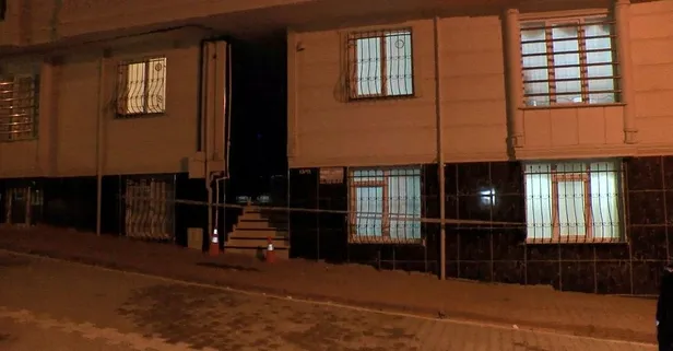 Esenyurt’ta bina çatladı! Tahliye...