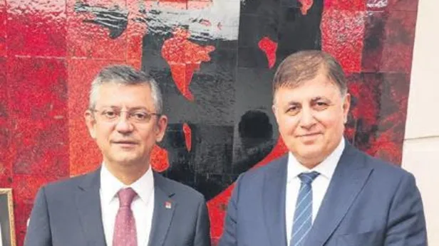 AK Parti, İzmir'de de seçime asıldı! Eski başkan Soyer, "İzmir’deki fark azalıyor, kaygılıyım" açıklaması yaptı!