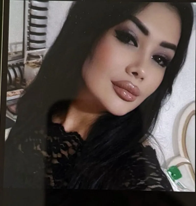 İstanbul'da gizemli ölüm: Fatih’te yabancı uyruklu kadın evinde boğazı kesilmiş halde bulundu-1