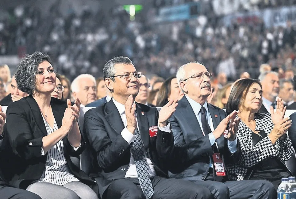 Kılıçlar çekildi