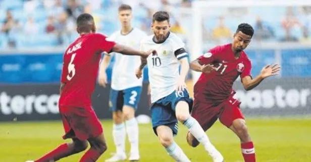 Arjantin Katar’ı yıktı zirvenin sahibi çeyrek finale çıktı