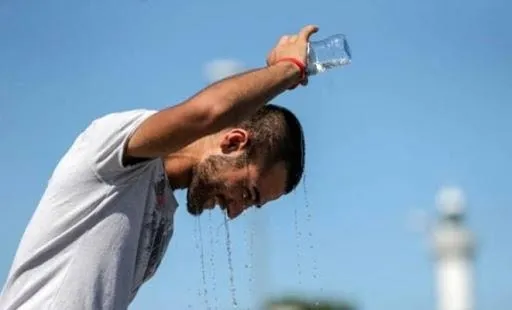 meteorolojiden-antalya-icin-yuksek-sicaklik-uyarisi-persembe-gununden-itibaren-1598972890292.jpeg Meteorolojiden Antalya için yüksek sıcaklık uyarısı: Perşembe gününden itibaren artacak | Hava durumu-3