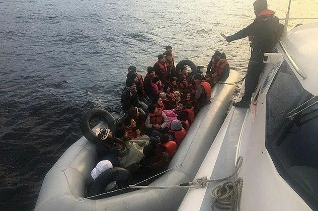 Son dakika: Edirne'nin Enez ilçesinde 38 kaçak göçmen yakalandı