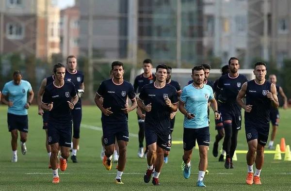 Başakşehir - Burnley maçı ne zaman? Hangi kanalda, saat kaçta?-1
