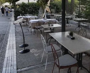 Yunanda işletmeciler koronavirüs nedeniyle kan ağlıyor